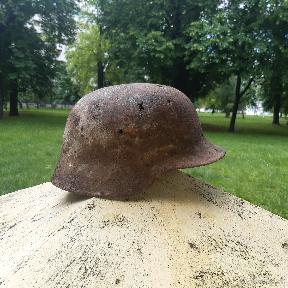 Nemecká prilba 1944