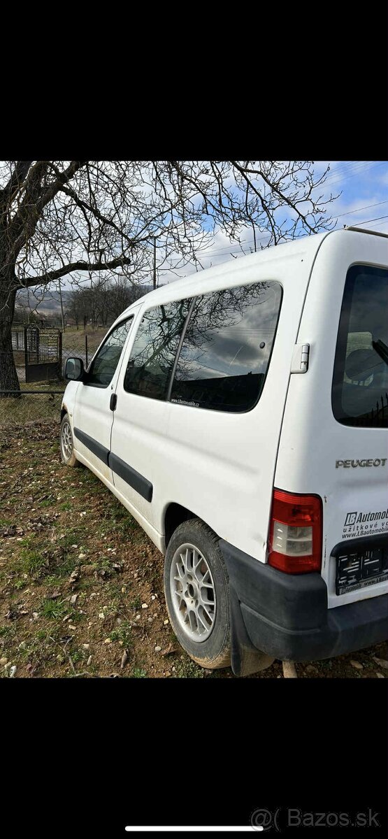 Na sučiastky