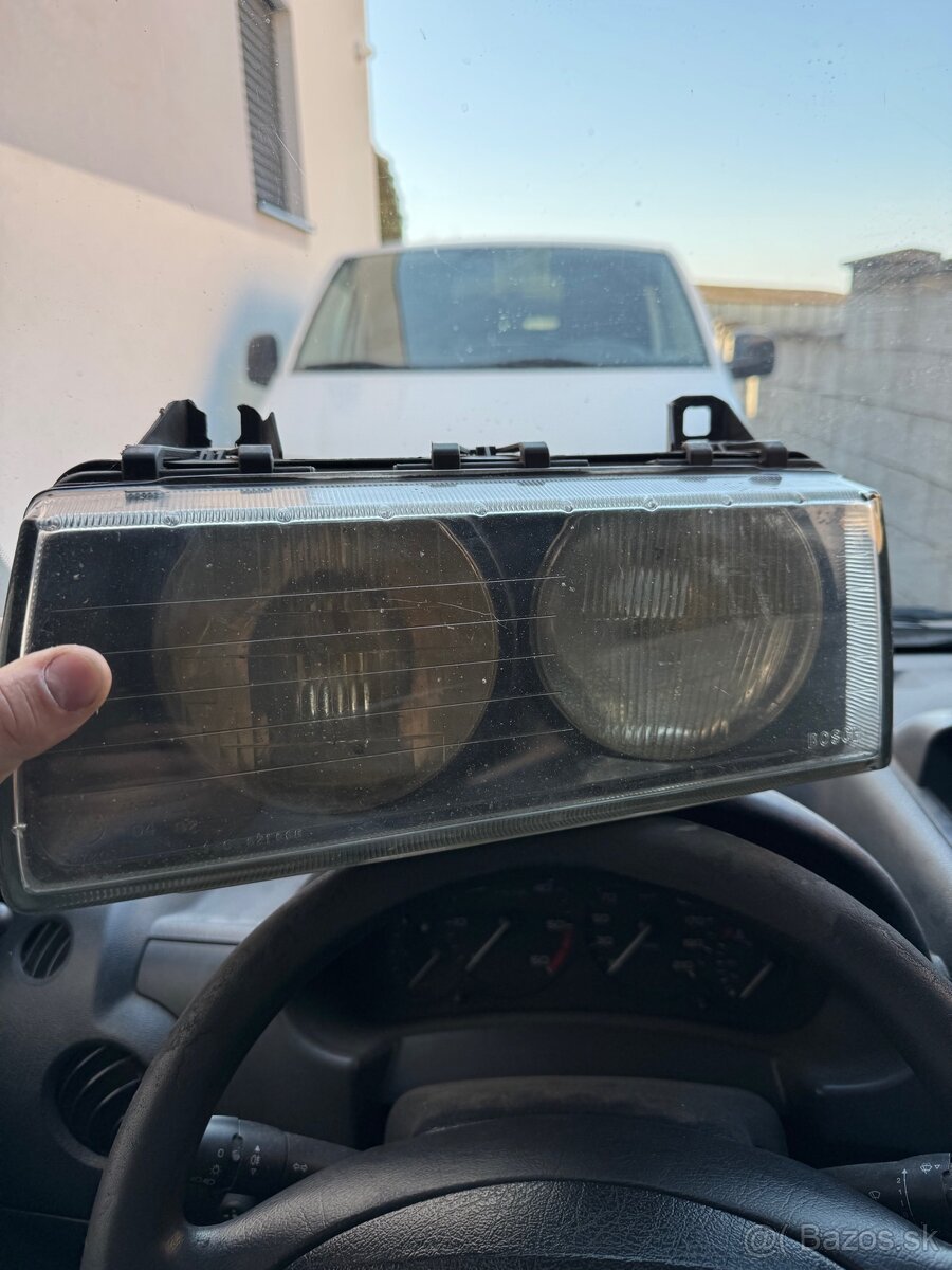 Predné svetlo BMW e36