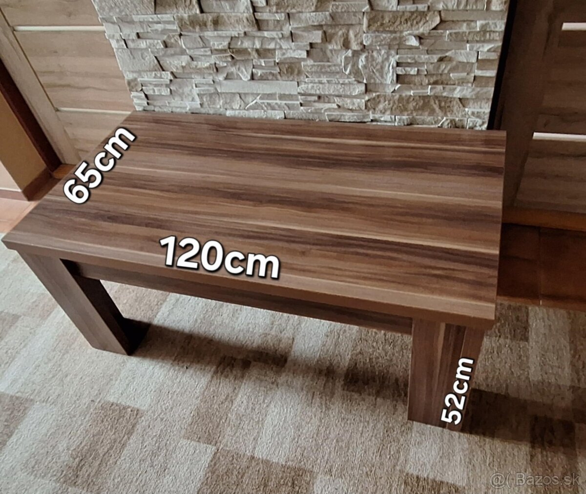 Konferenčný stôl