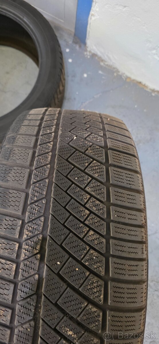 Continental 255/40 R20 zimné