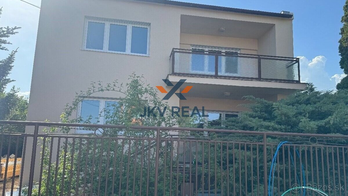 Na predaj rodinný dom v Bernolákove v starej časti - Budovat
