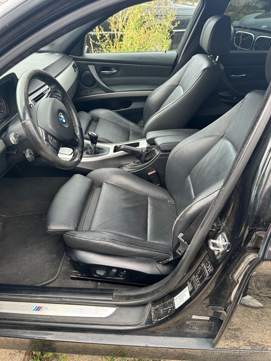 BMW E90 kožené športové sedačky