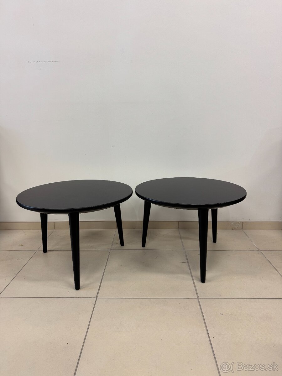 Konferencny stolík cierny