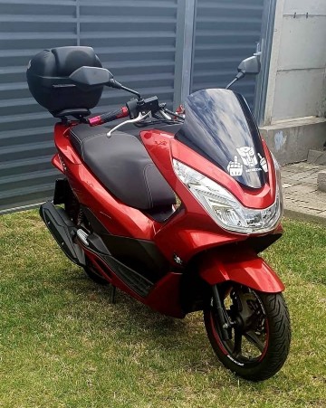 Skúter Honda PCX 125