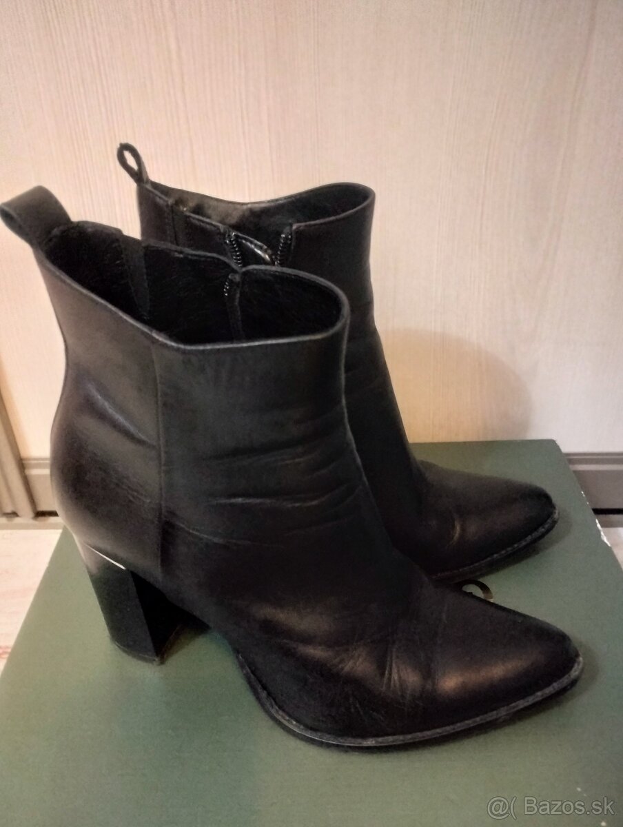 Predám dámske čižmičky Gino Rossi