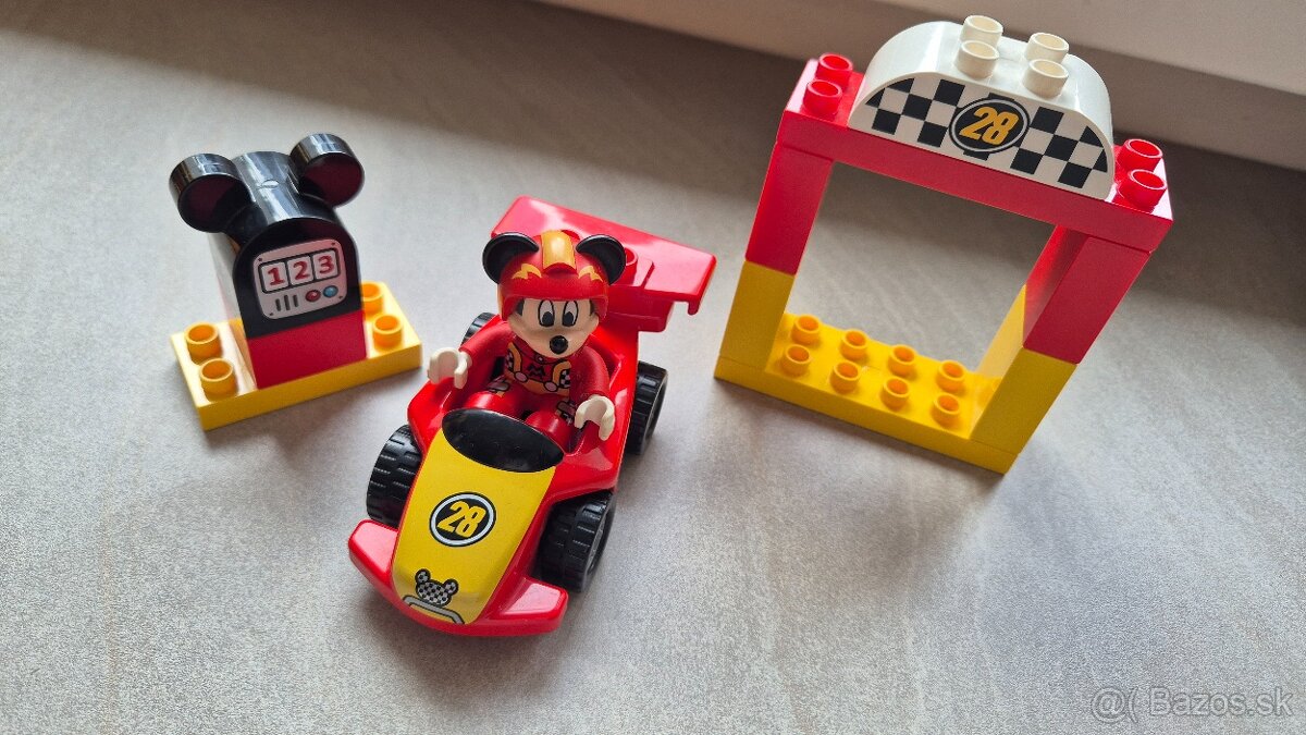 Lego Duplo Pretekár