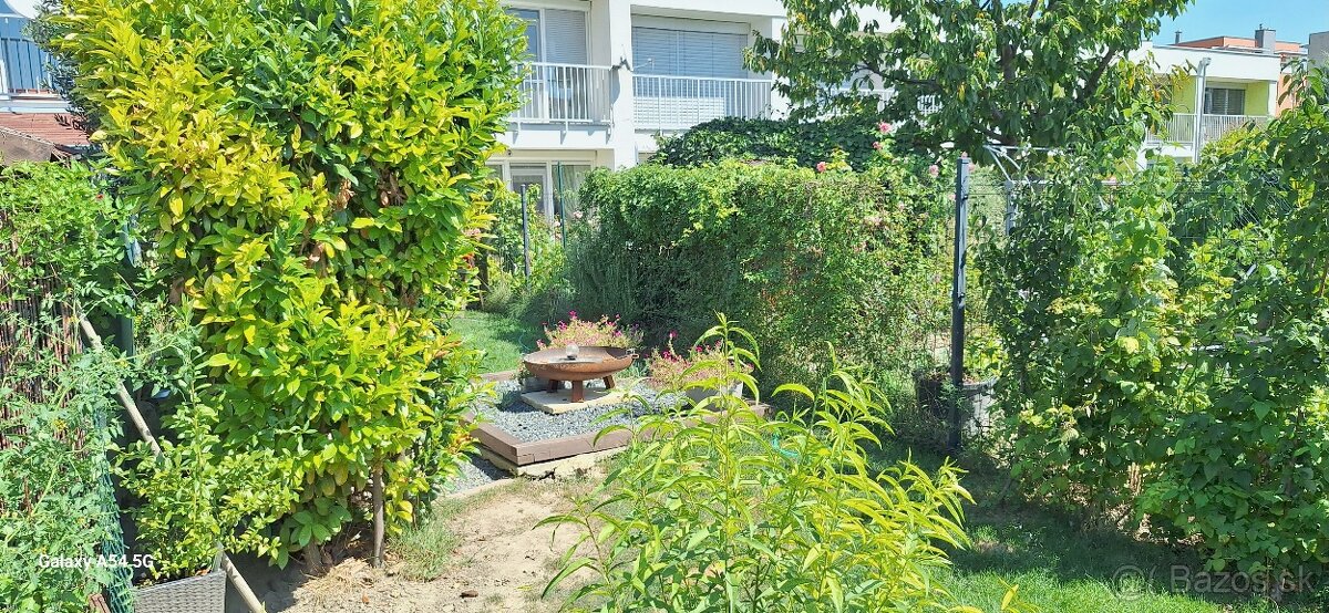 PREDAJ - 4-izbový byt s pozemkom - Dunajská Lužná