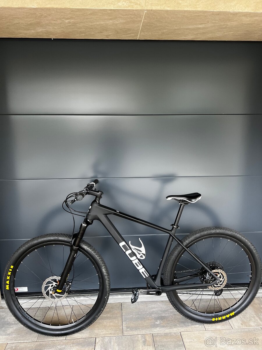 Cube Reaction C62one