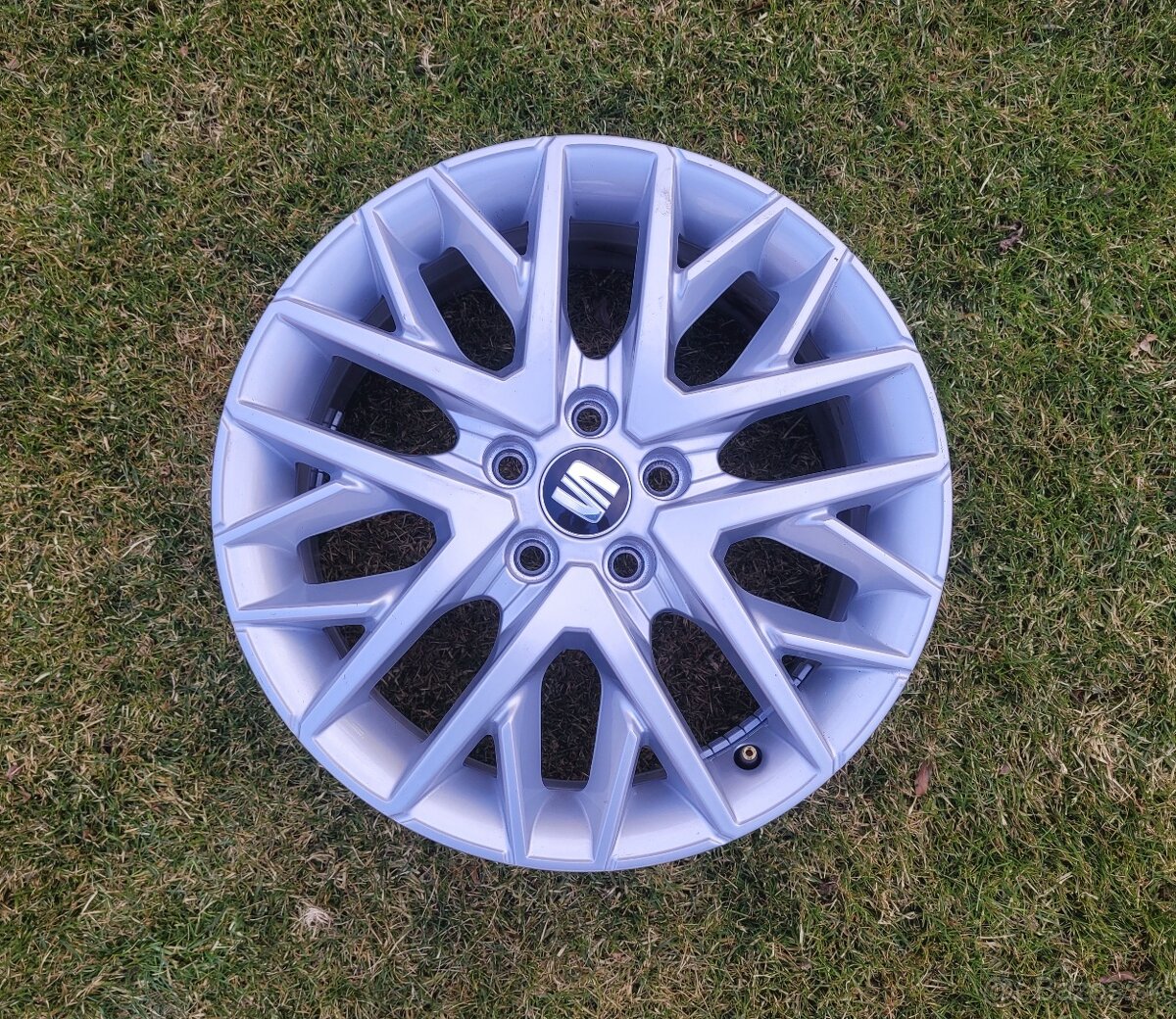 5x100 R16 SEAT Nové