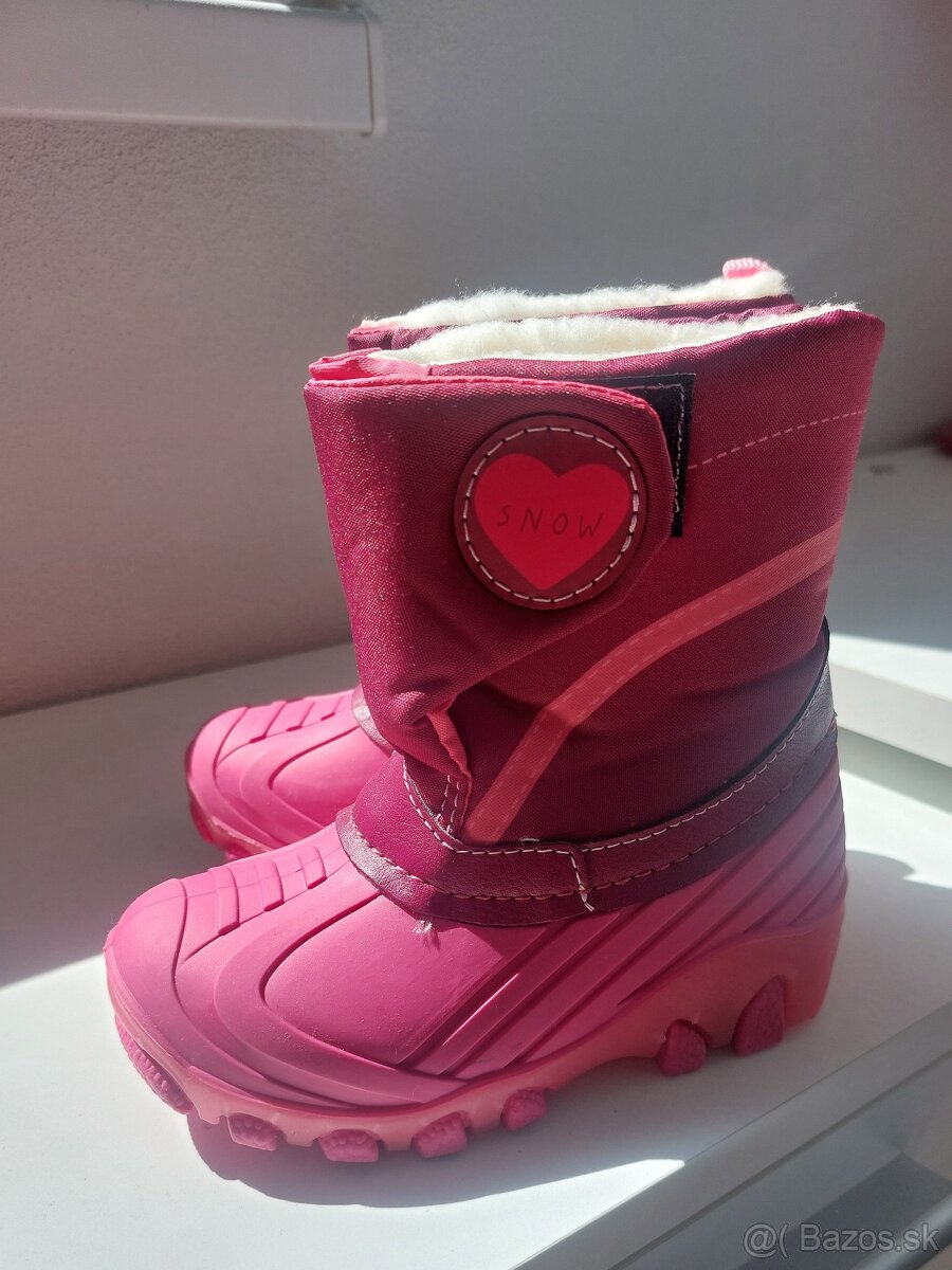 Zimné blikajúce zateplene čižmy veľ.23