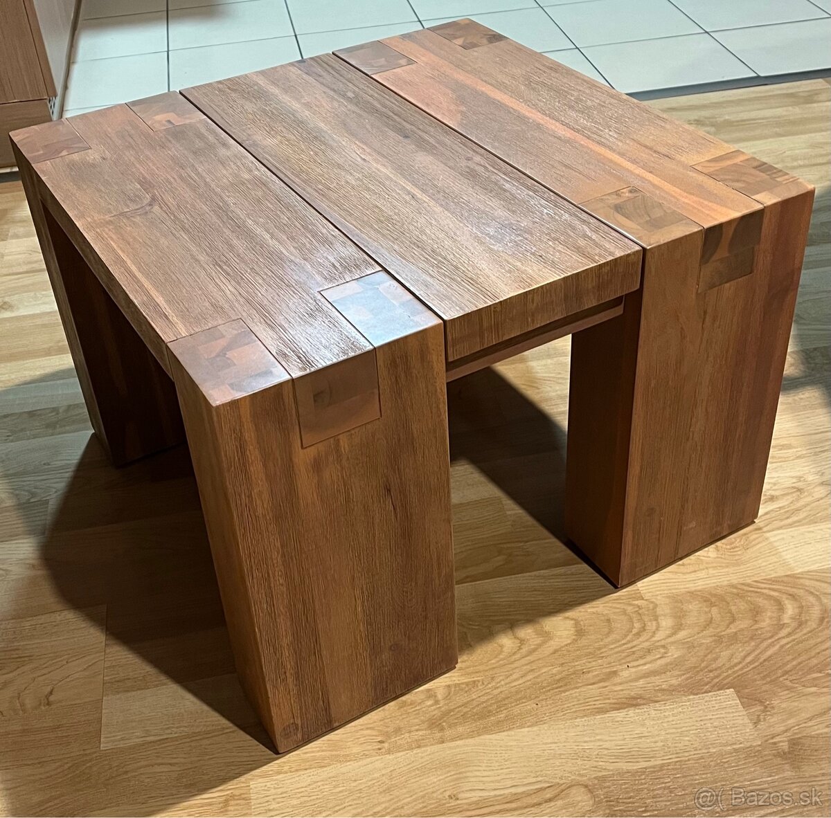 Konferenčný stolík