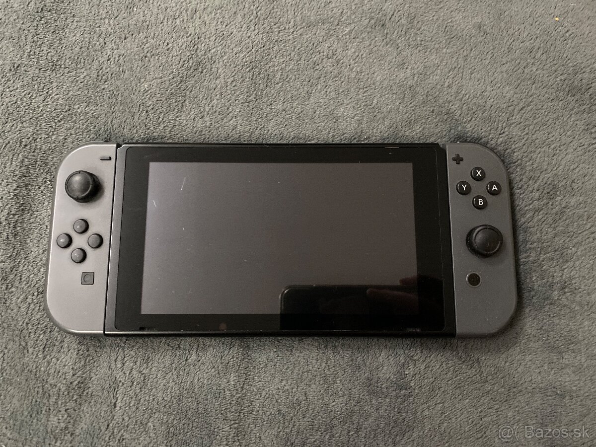 NINTENDO SWITCH (V SIVEJ FARBE)