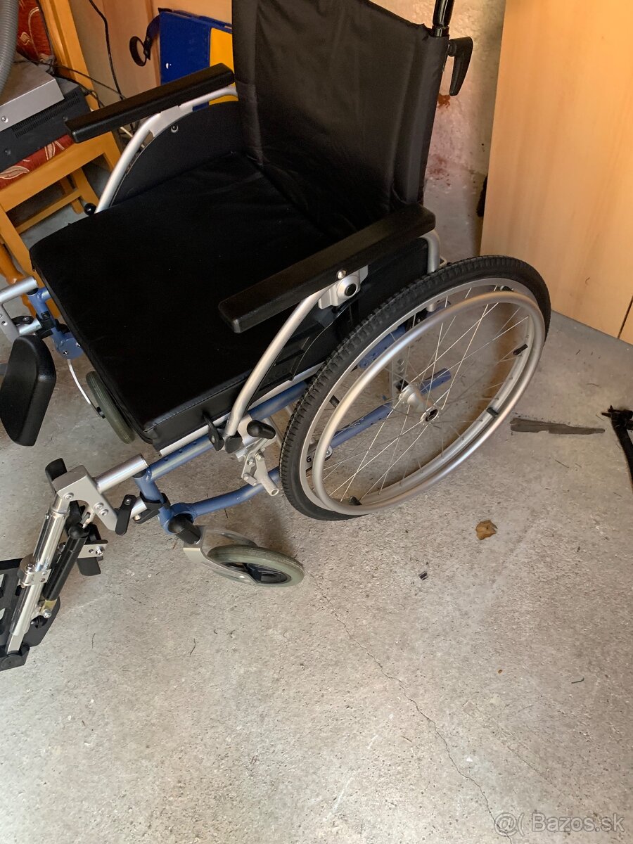 Invalidny vozik