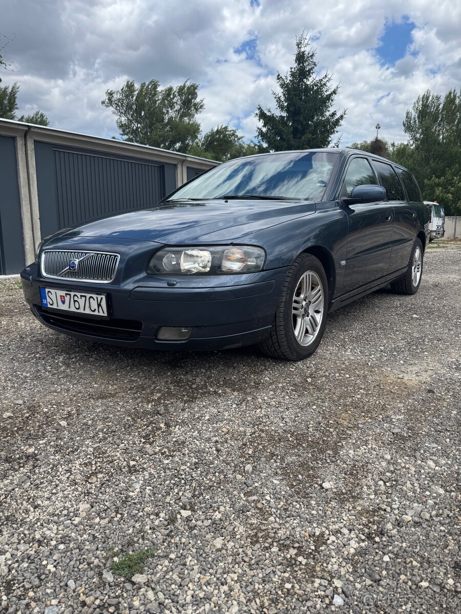 Volvo V70 2.4d D5 120kw facelift