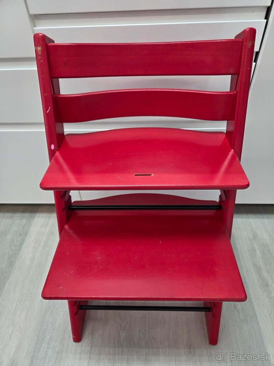 Stokke tripp trapp červená