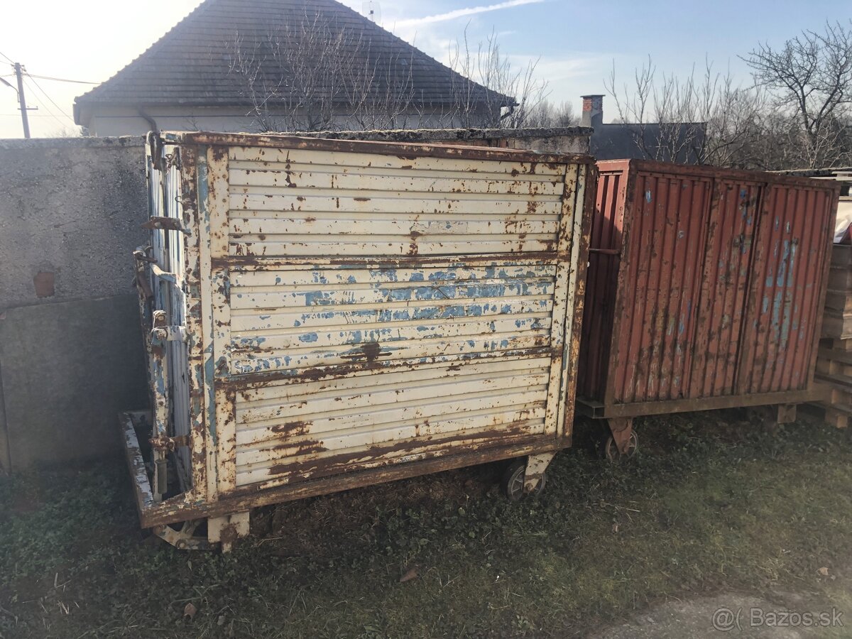 Kontajner maly na kolesách