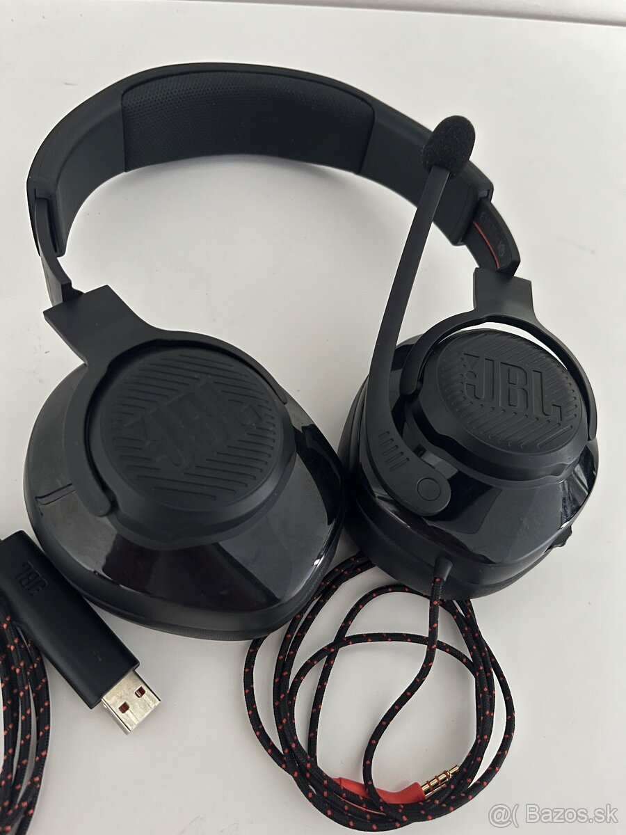 JBL quantum 300