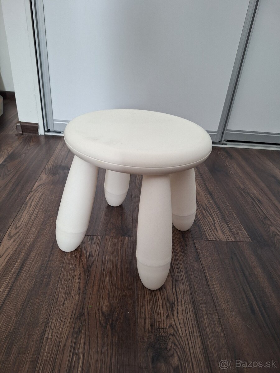 Ikea stolička Mammut biela
