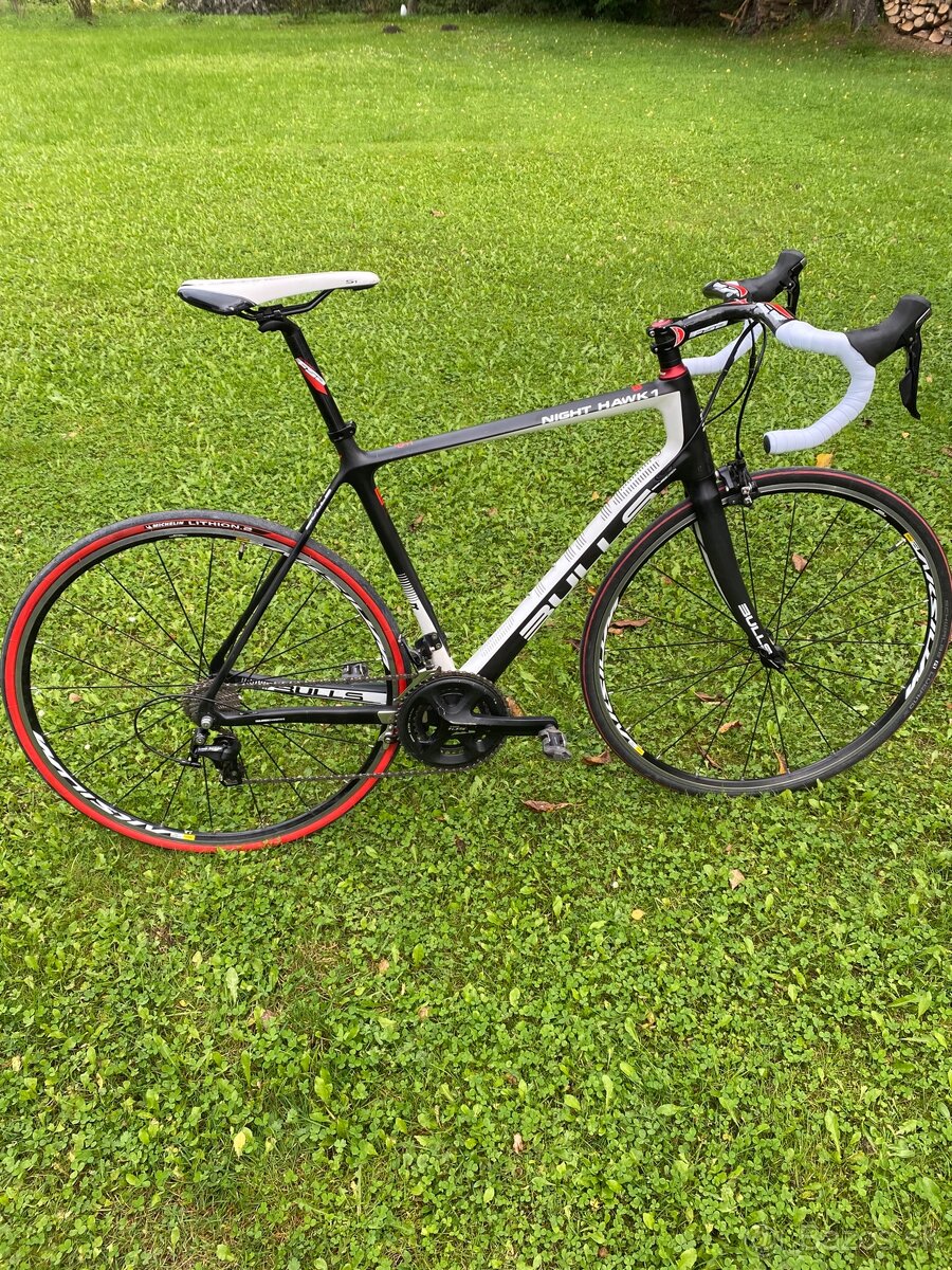 Celokarbónový cestný bicykel Bulls Night Hawk 1