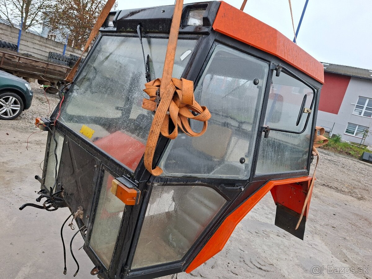 ROZPREDAM TRAKTOR ZETOR 7340TURBO V PREVEDENI JOHN DEERE