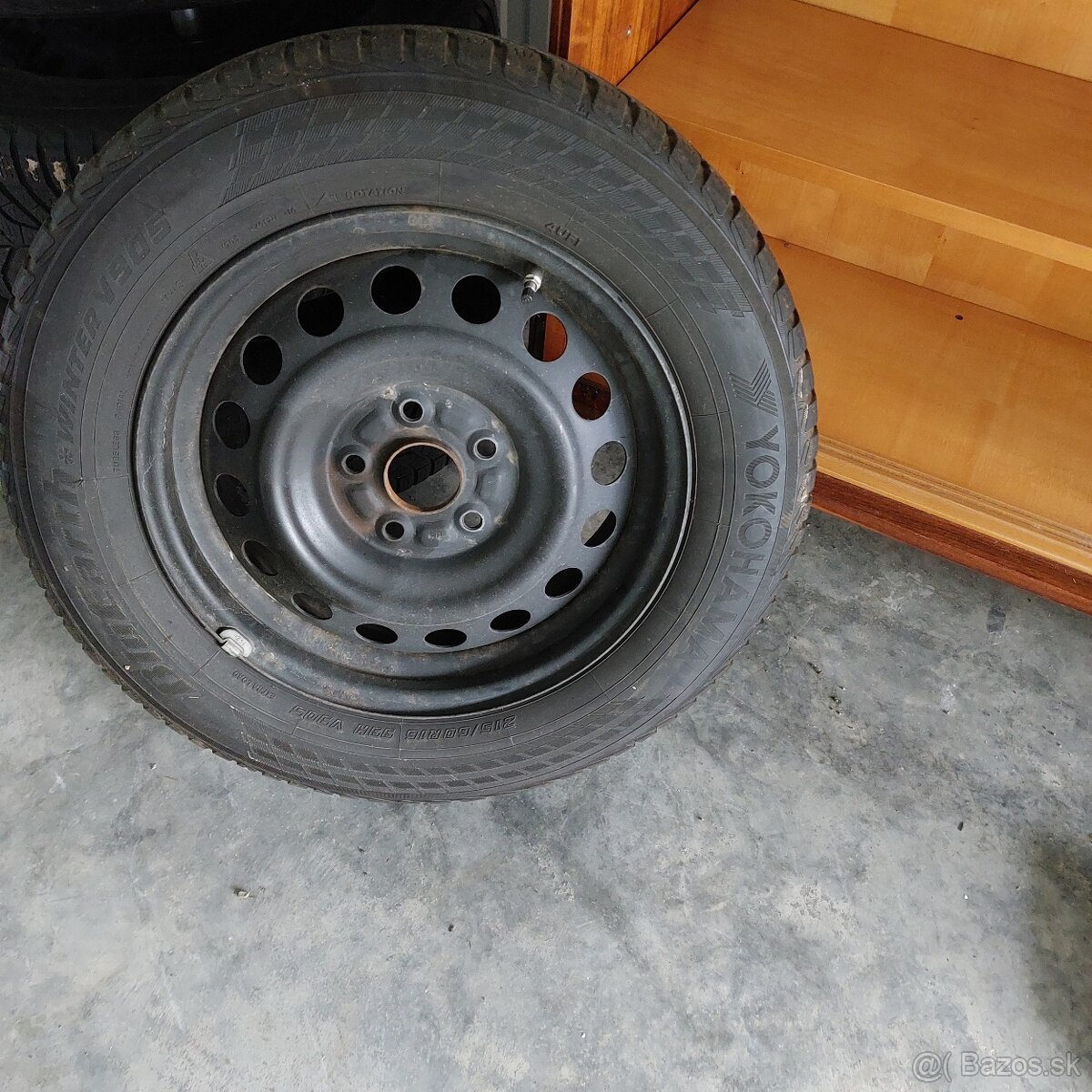 Predám zimné pneumatiky na Vitaru