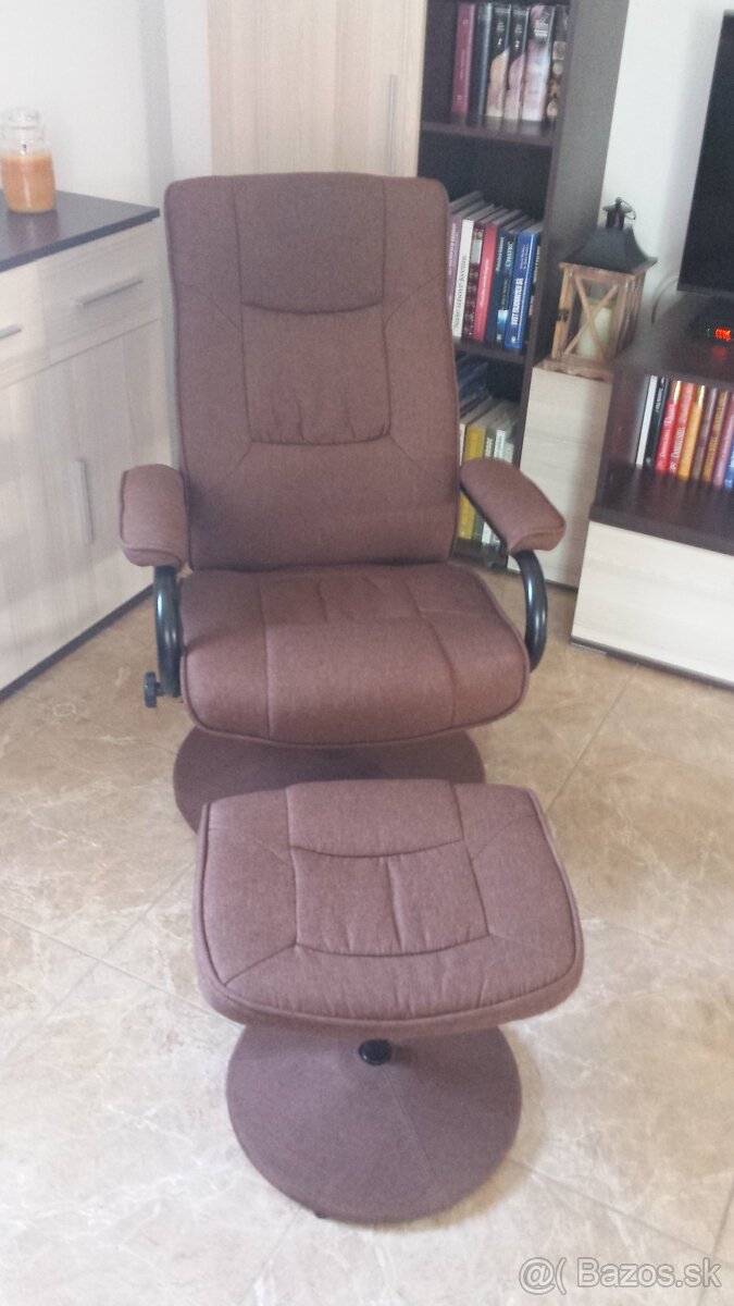 Polohovateľné kreslo s podnožkou
