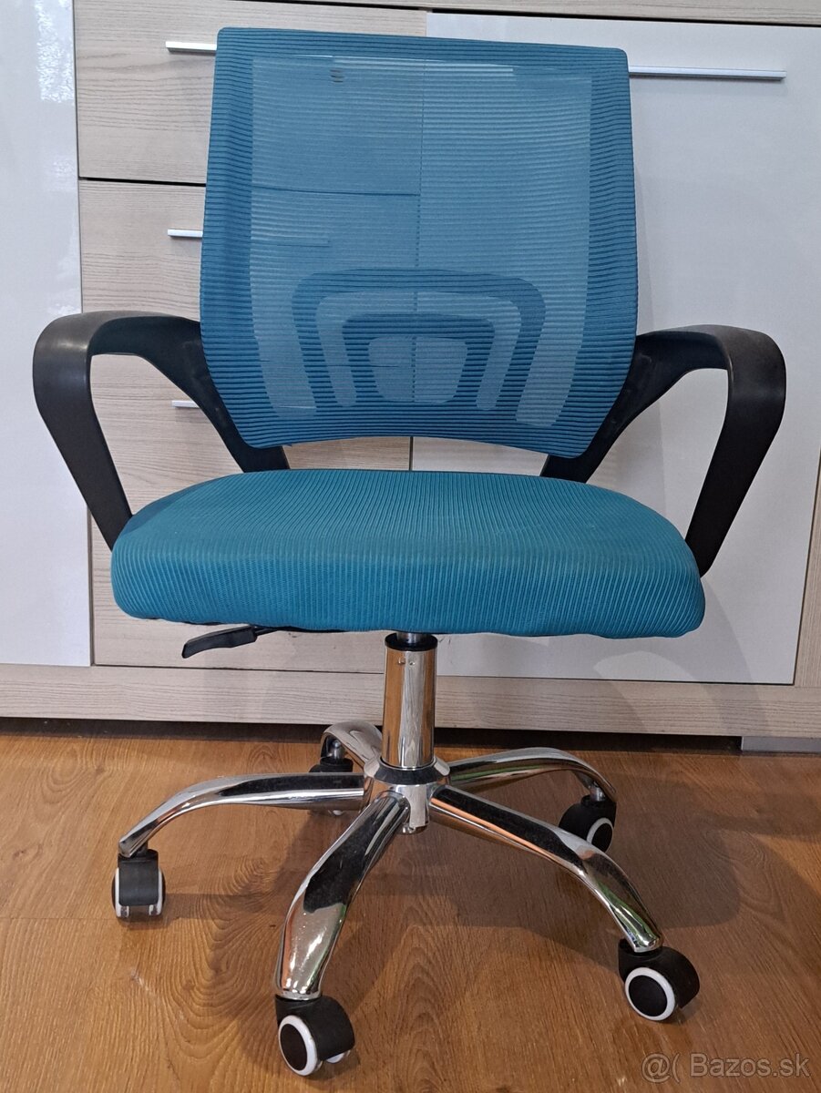 Kancelarska stolička vhodná pre deti