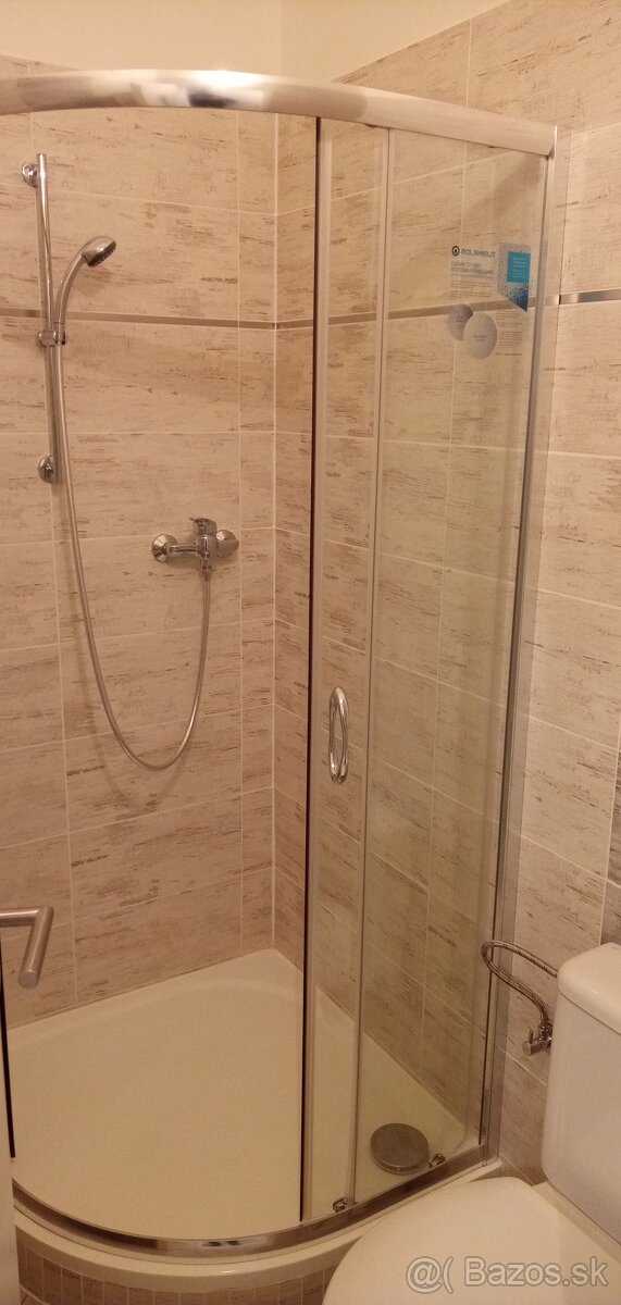 Prenajmem garsónku Piešťanská 4, Trenčín (budova Pošty)