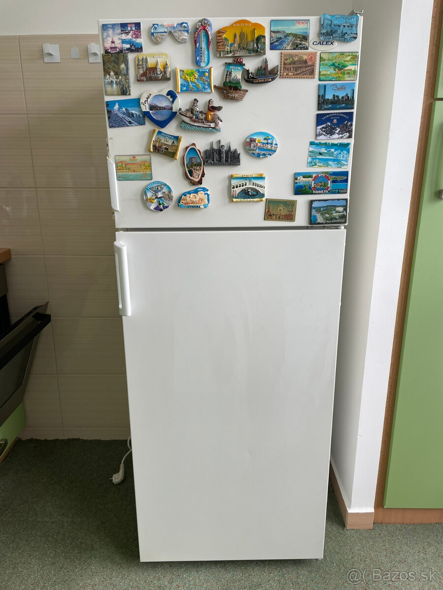 Kombinovana chladnička Calex výška 144cm