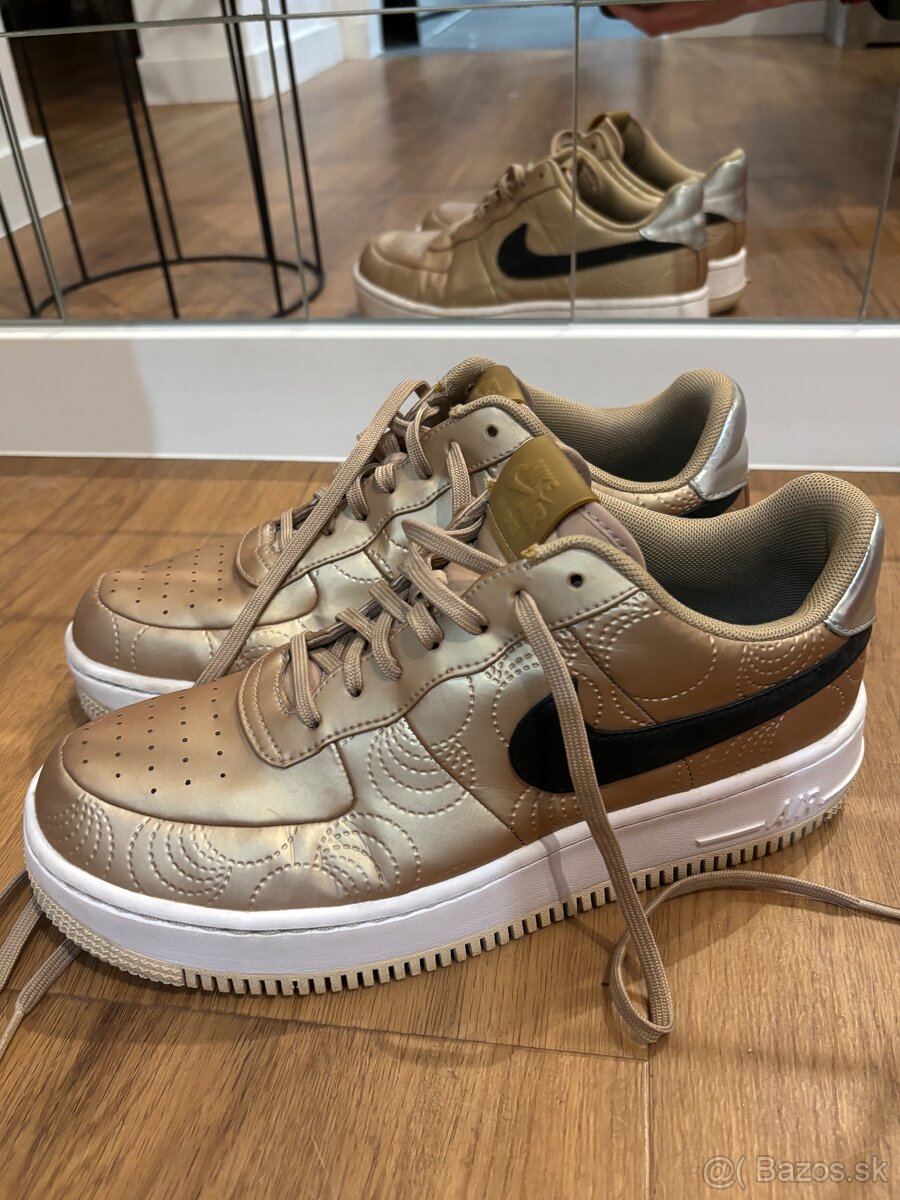 Nike Air Force 1 Upstep LOTC US10 zlaté