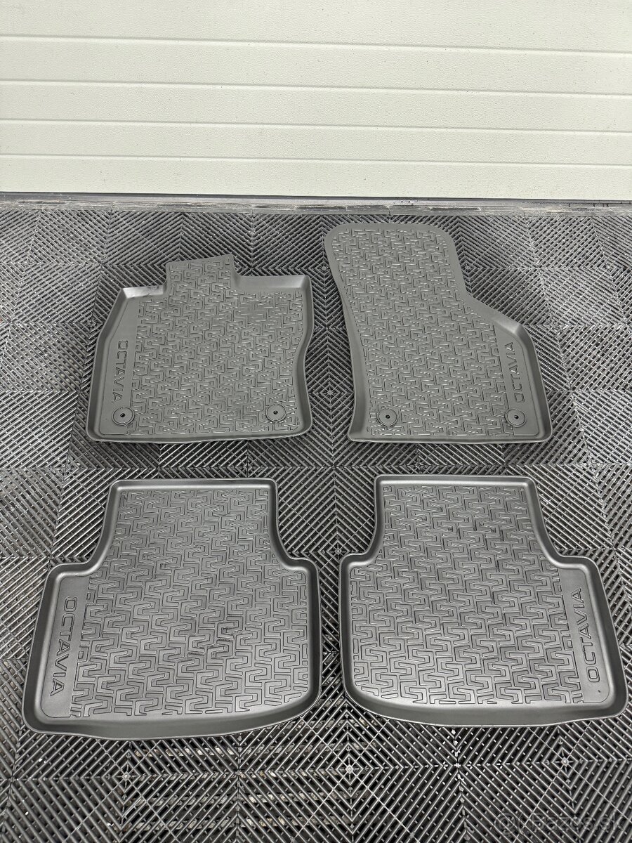 Originálne zánovné autorohože Škoda Octavia