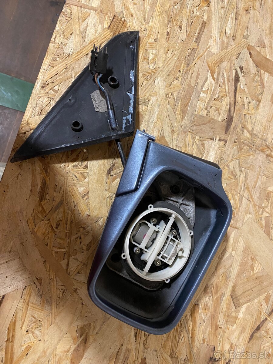 Bmw e30 pravé zrkadlo