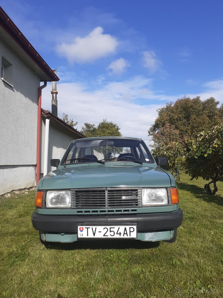 Škoda 120L