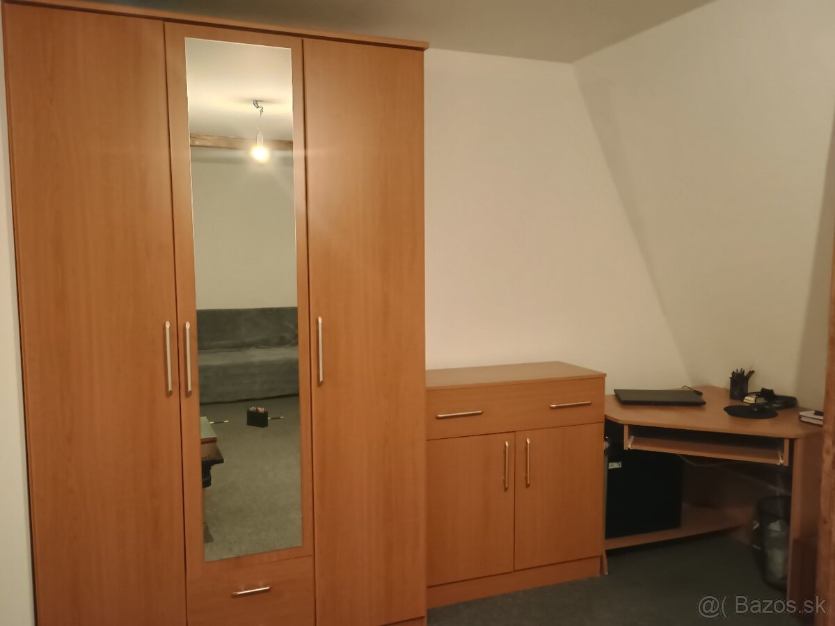 Skriňa, komoda, stôl