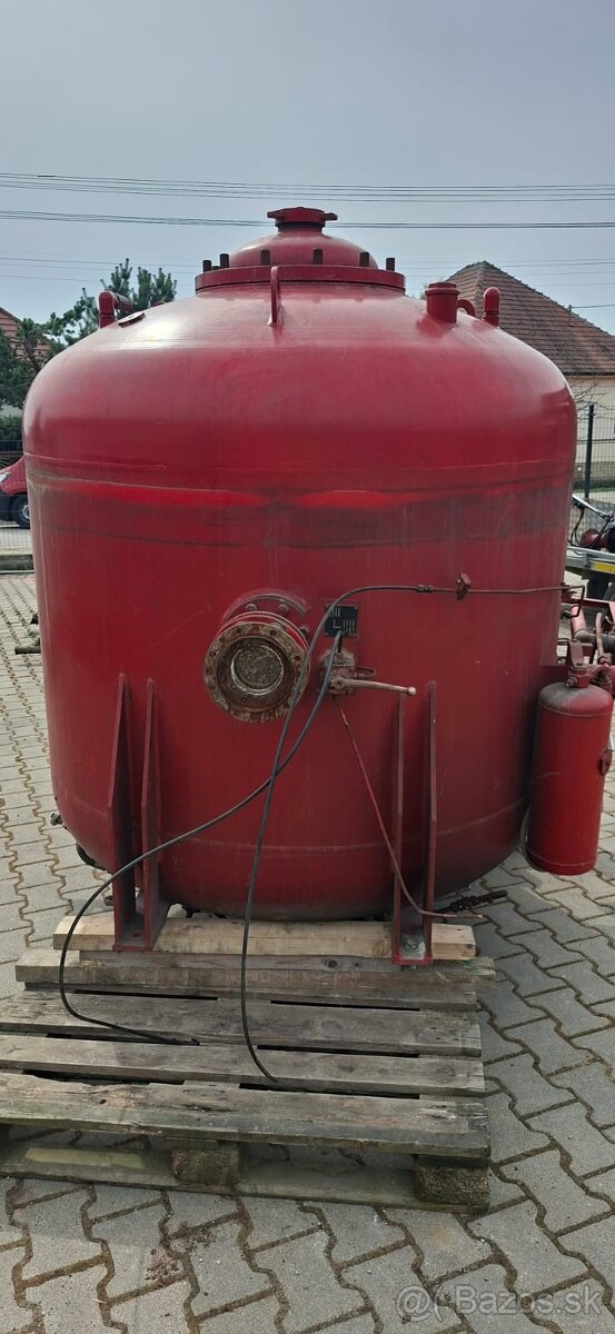 Oceľová tlaková nádoba 3000l