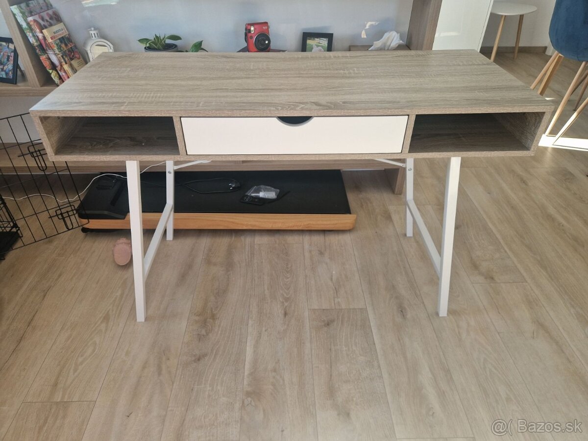 Písací stolík JYSK