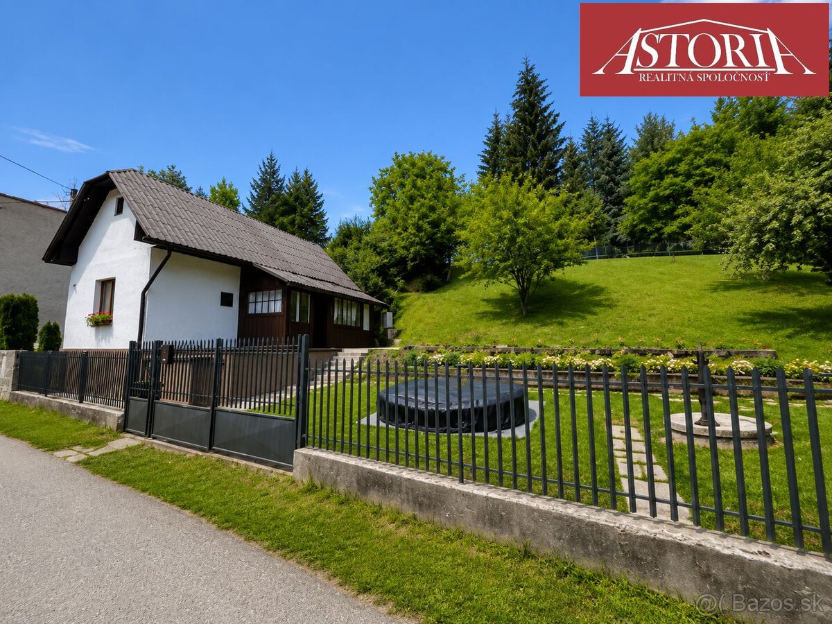 3D TOUR Family house in the village of Vrícko
