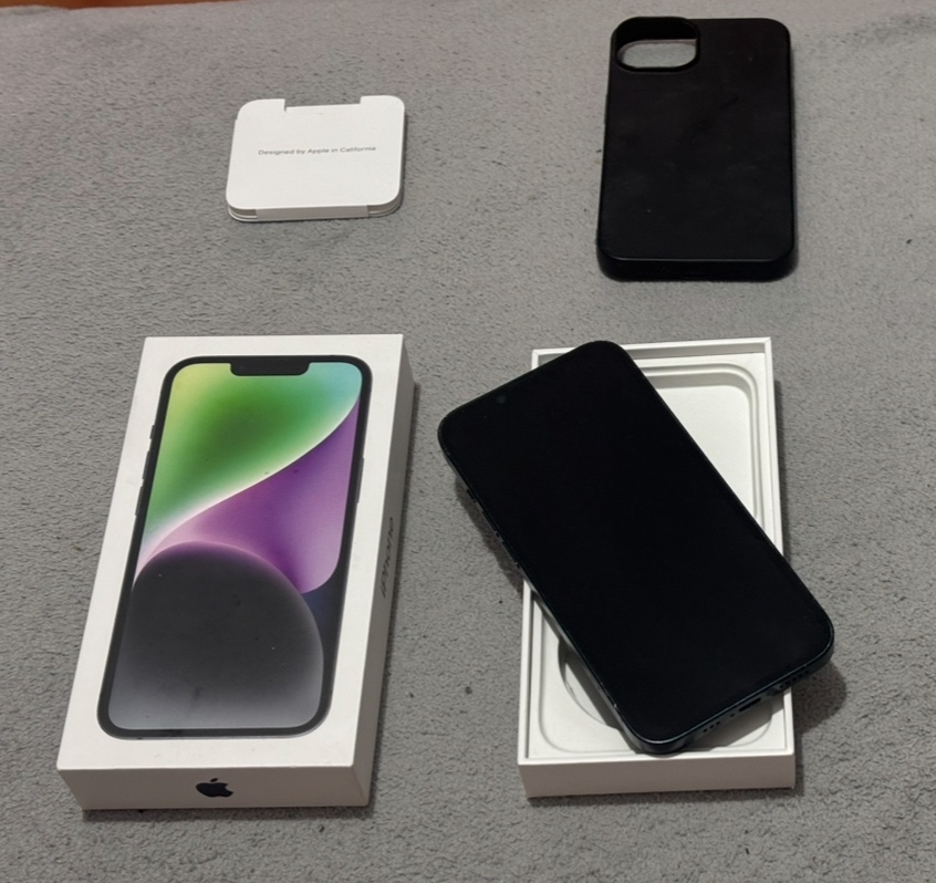 Predám Apple iPhone 14 128GB Black Mále známky používania