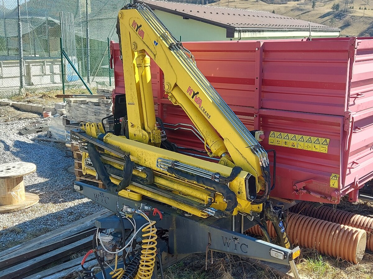 Traktorový náves BIG 9.7 + hydraulická ruka