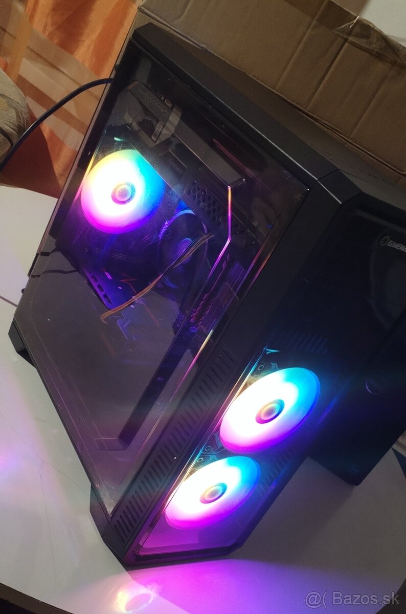 Ryzen 7 2700\16GB\RX 6500\SSD\400W Zdroj