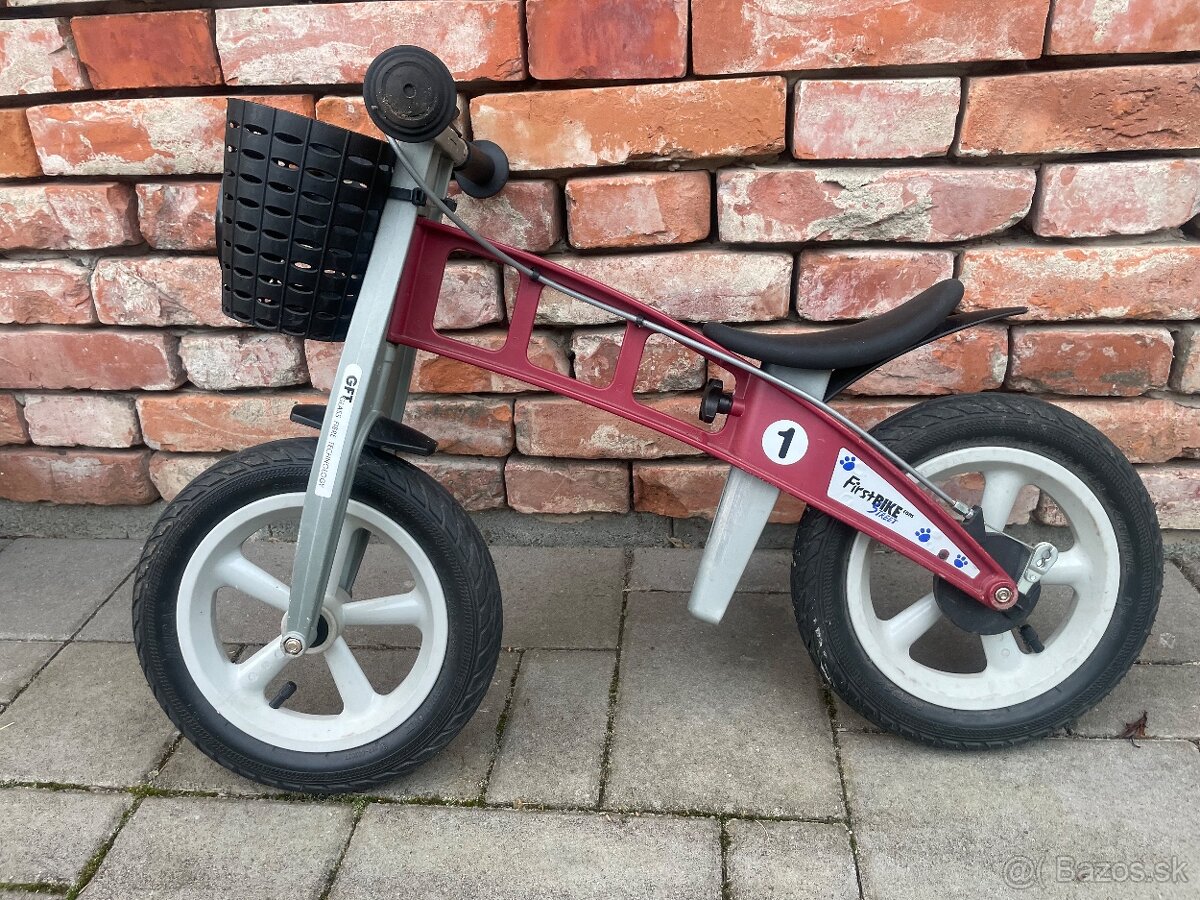 Odrážadlo First Bike