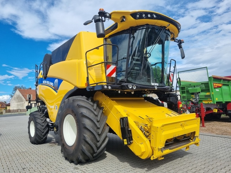 Kombajn NEW HOLLAND CX 8.70
