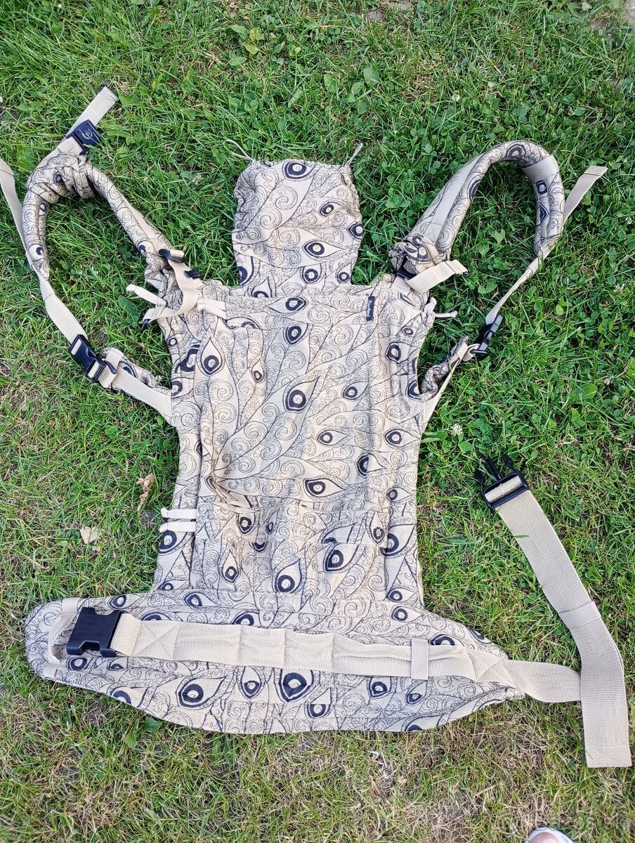 Ergonomický nosič Rischino