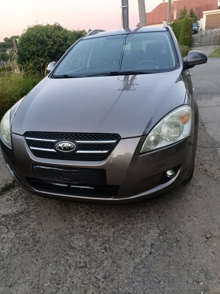 Na predaj KIA cee'd SW 1,6 CVVT, 93 kW, 2009, benzín