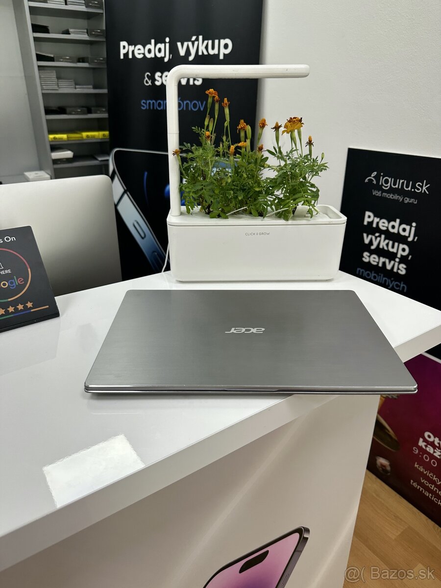 Acer Swift SF315-52 | 15,6″ FHD | Intel Core i5‑8250U | 12 G