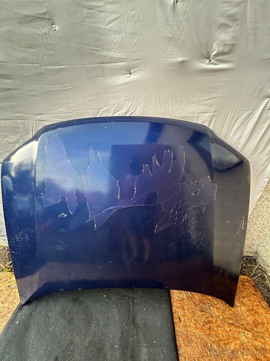 Predna kapota vw passat b5,5