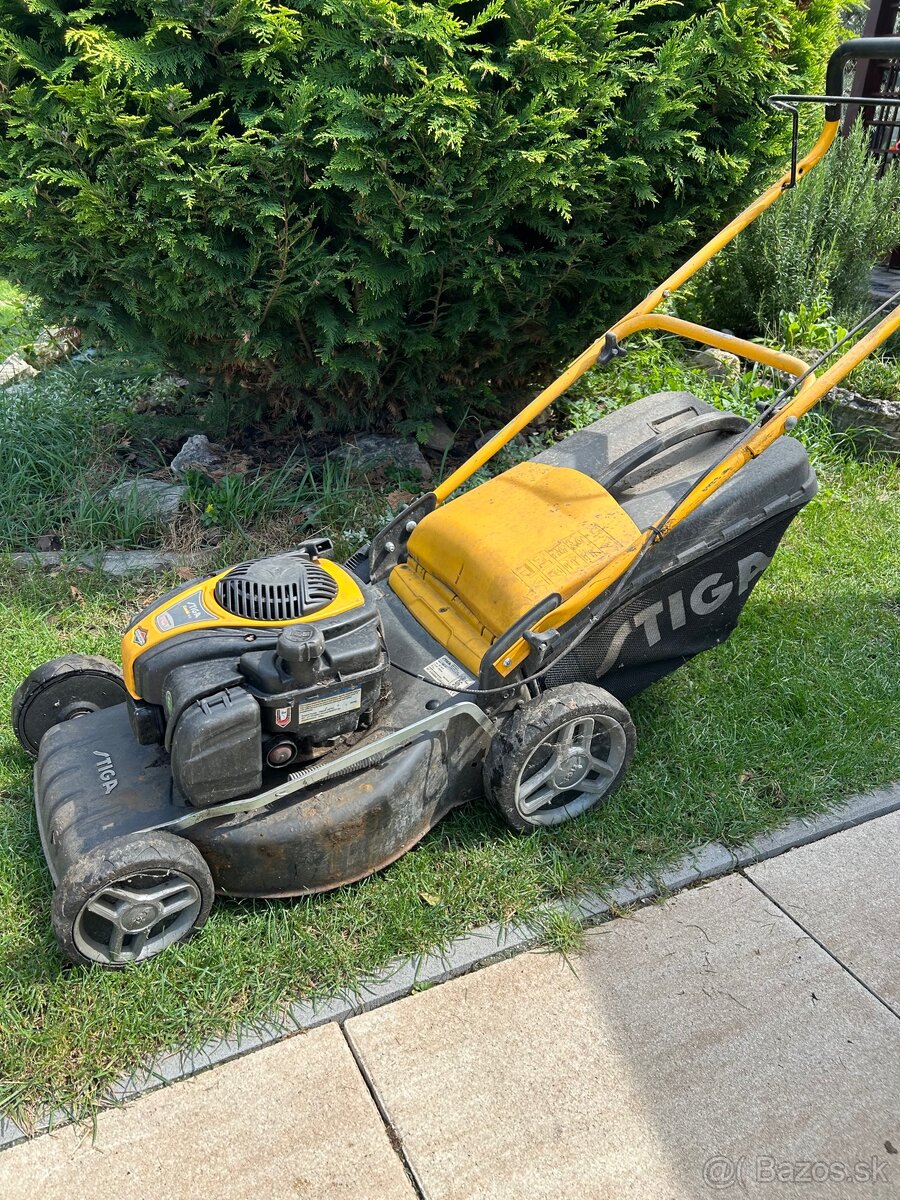 Benzínová kosačka Stiga Combi 48 B (servis potrebný)