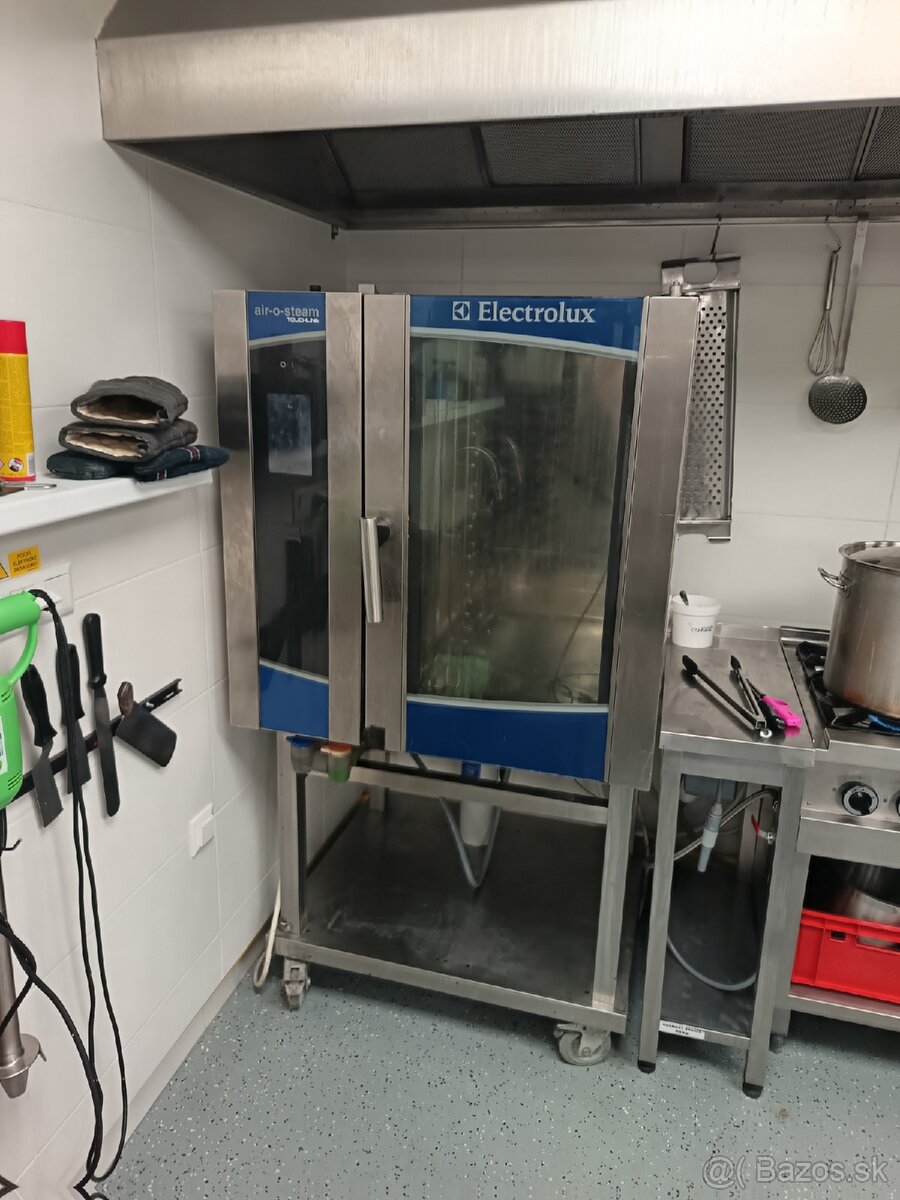 Kovektomat electrolux 10 zasuv