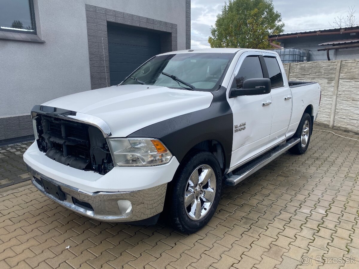 Dodge Ram 5.7 4x4 2014r - startuje i jezdi - dovuz USA
